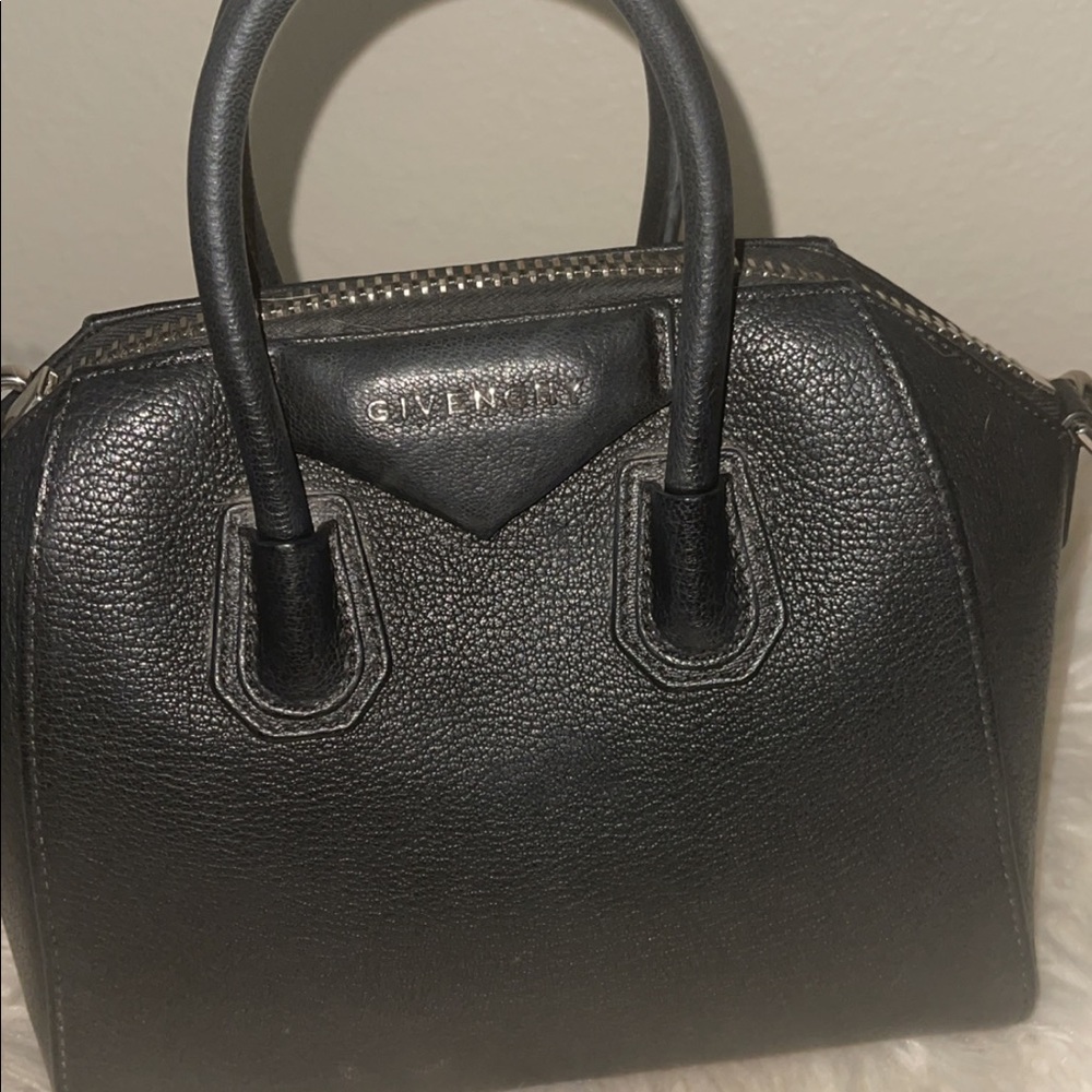 Authentic Givenchy Small black antigona bag. Gently used.